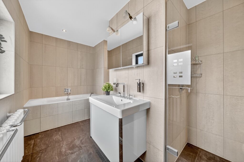 Copy of 007__DSC4326