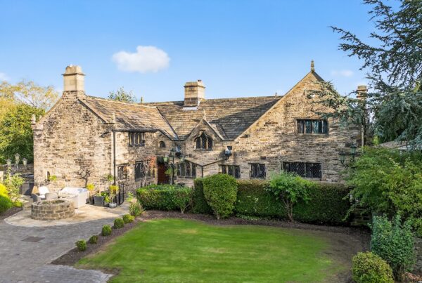 High Bentley Manor, High Bentley, HX3