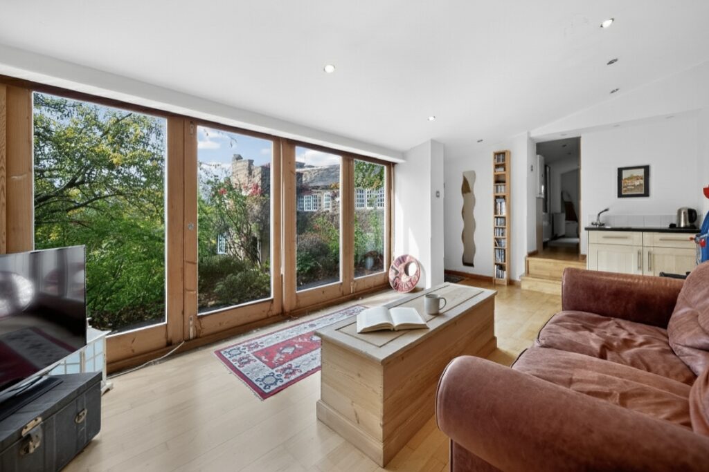 Gemini_Generated_Image_kncqs6kncqs6kncq