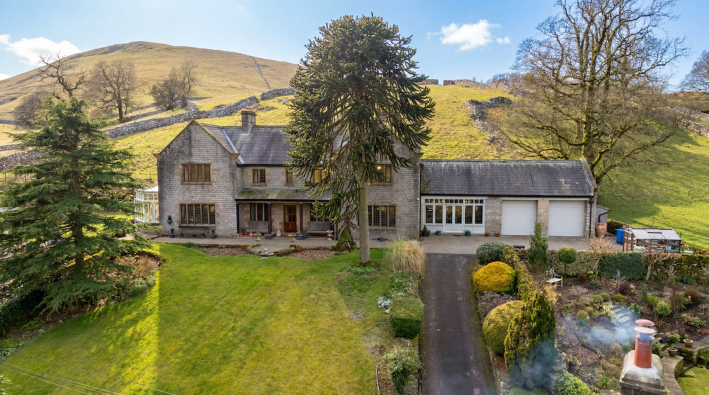 hf_20260302_211124_5af4b2be-fc98-403b-b8b6-b8a65c40ba7c