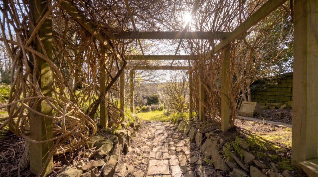 hf_20260315_193143_cf6ee5d4-14d4-4943-8ce4-6e93b69775a2