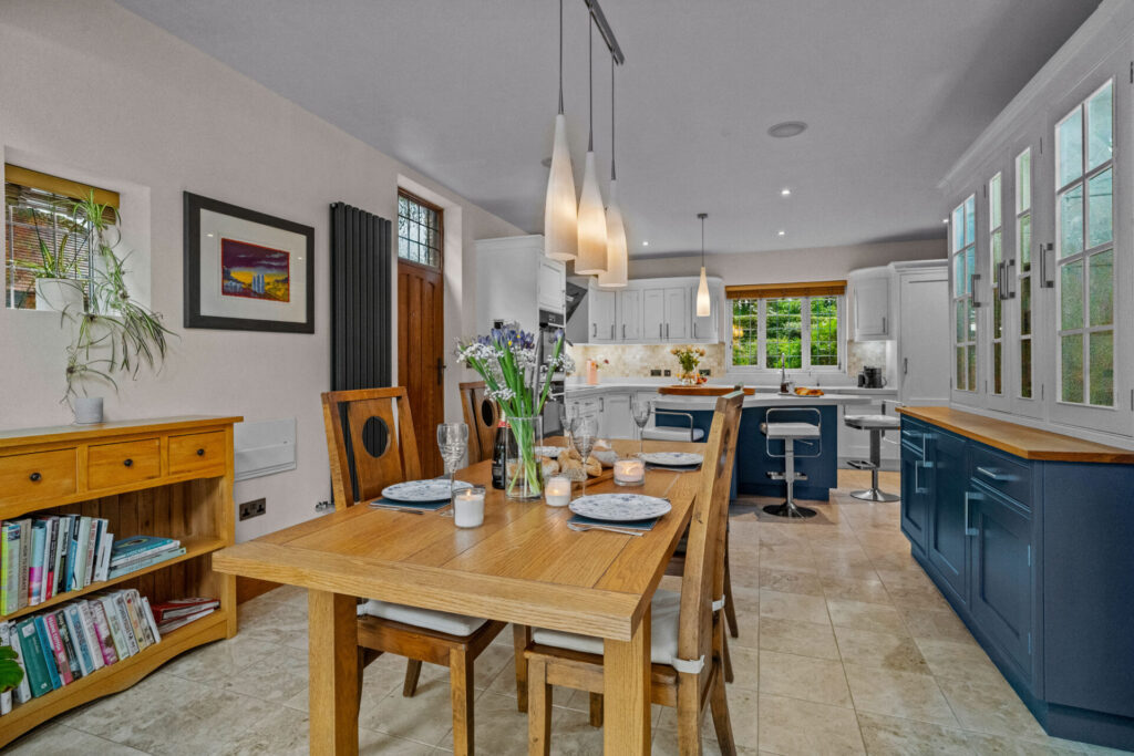 Roxmoor-Kitchen-02