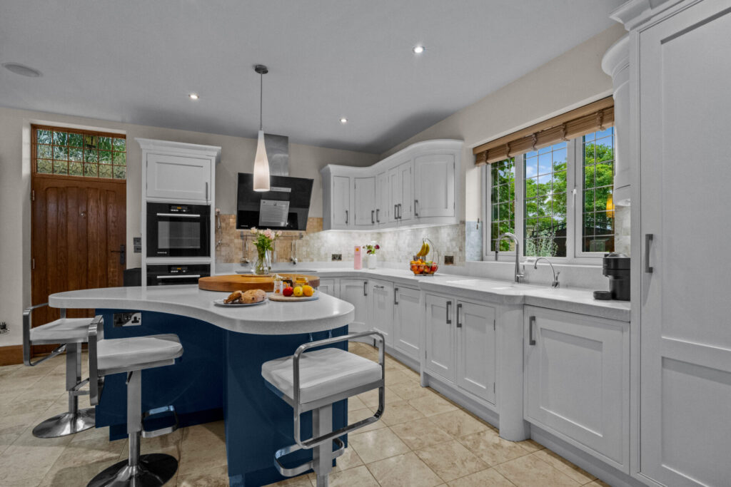 Roxmoor-Kitchen-03