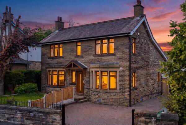 Moor Croft, Birkenshaw, BD11